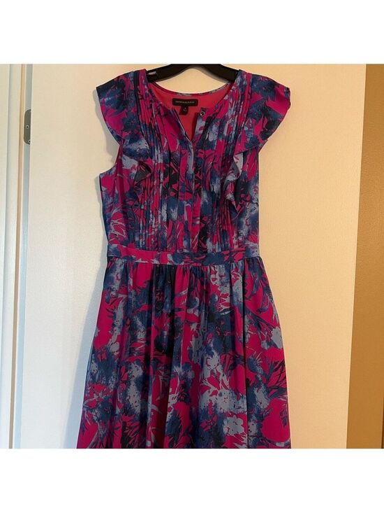 Banana Republic Dresses & Skirts - Banana Republic Floral Dress
